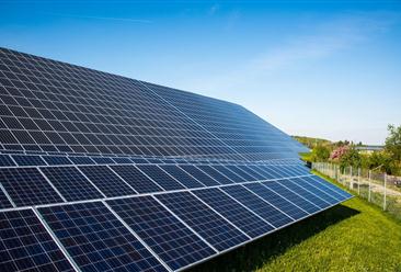 预计2022年国内新增光伏装机75-90GW 2021年中国光伏产业运行情况回顾（图）
