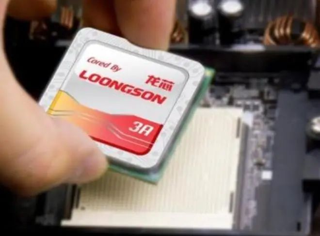 100%自研，最强国产CPU流片，与intel/AMD水平只差2年了？