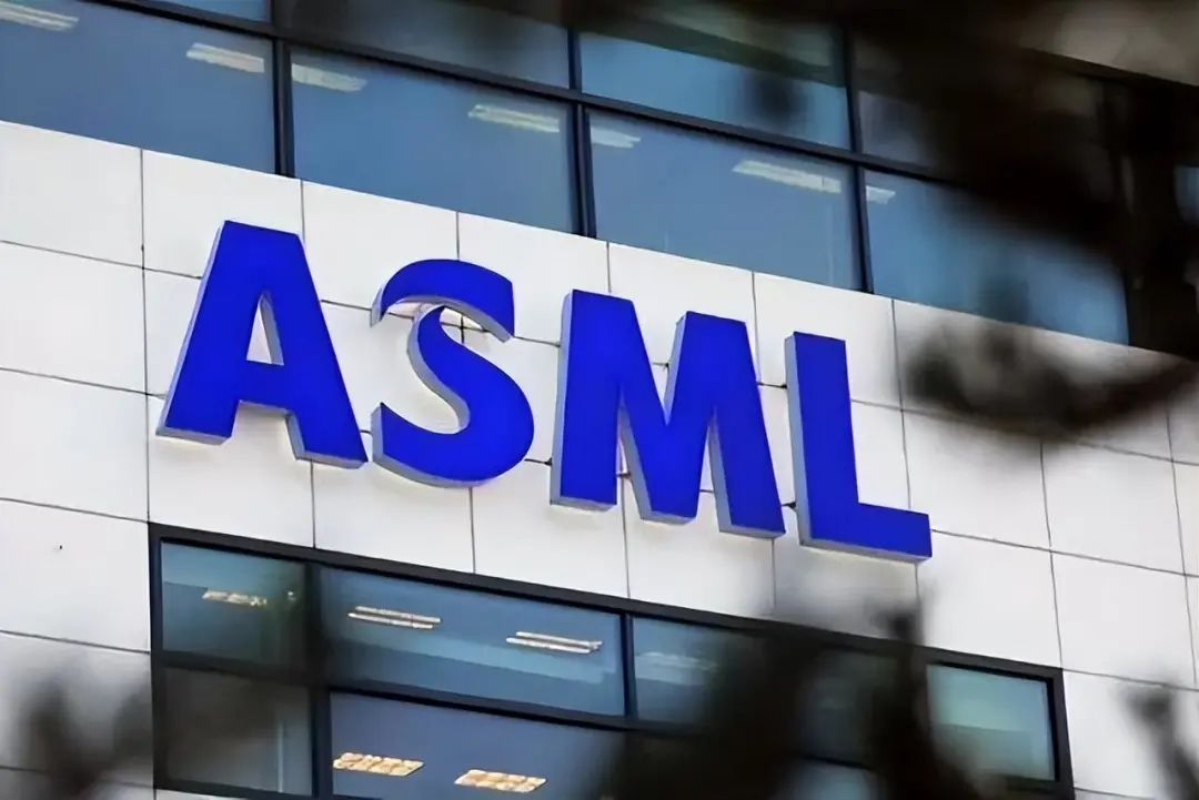 ASML，算下来还欠中国大陆300多台光刻机，没有交货？