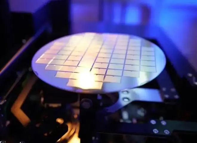 原创芯片产能过剩，中芯国际却大规模扩产28nm，逻辑是什么？