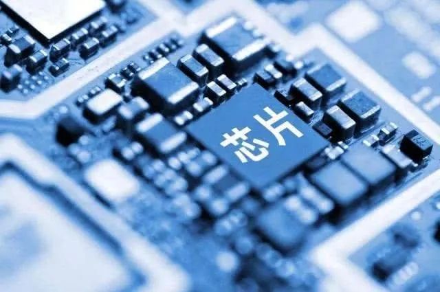 为什么全球所有芯片企业，面对美国，都“硬气”不起来？
