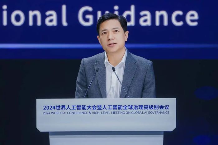 直击2024WAIC|百度李彦宏：智能体是我们最看好的AI应用发展方向