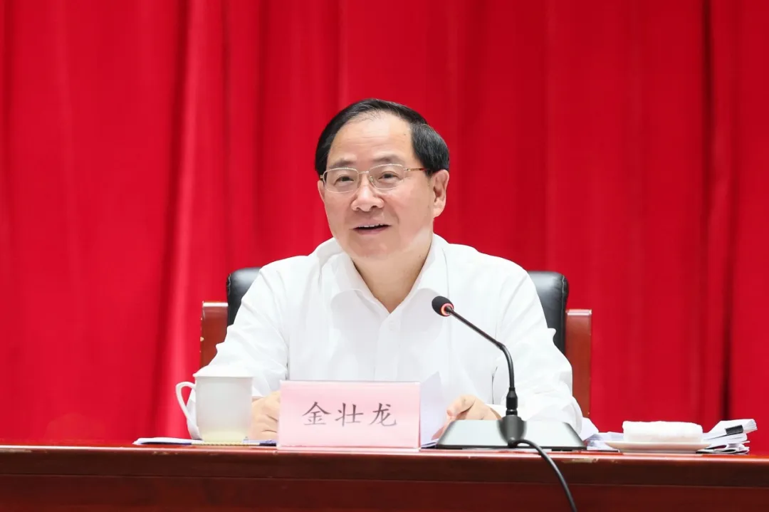 2024年全国工业和信息化主管部门负责同志座谈会：聚焦低空经济、商业航天等领域精准发力，加快发展新质生产力
